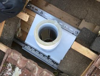 Aufgesetzter Schornstein in Litzelstetten