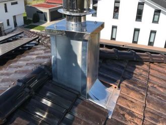 Leichtbauschornstein mit Windkat in Hoßkirch